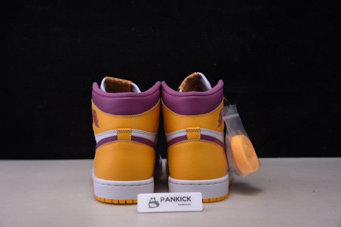 AIR JORDAN 1 HIGH OG “BROTHERHOOD” 555088-706