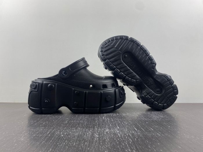 BLEN DESIGNER SLIPPERS