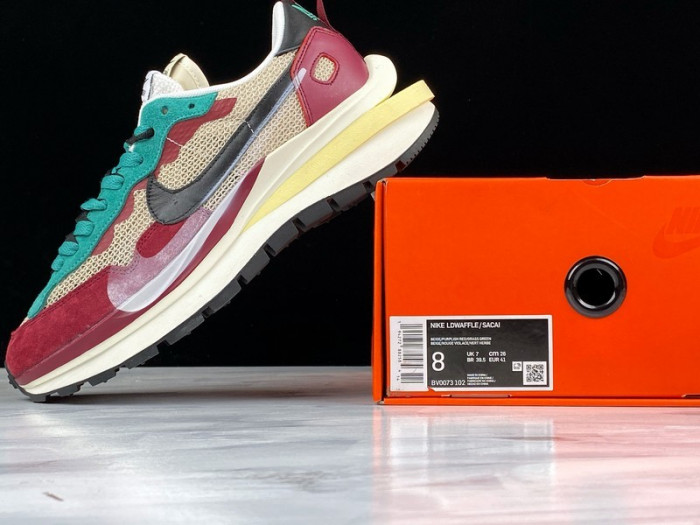 2020 Sacai x Nike Regasus Vaporrly SP Beige Purplish Red Grass Green BV0073-102