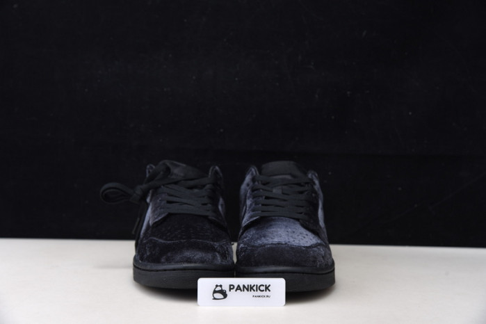 DOVER STREET MARKET X NIKE DUNK LOW TRIPLE BLACK DH2686-002