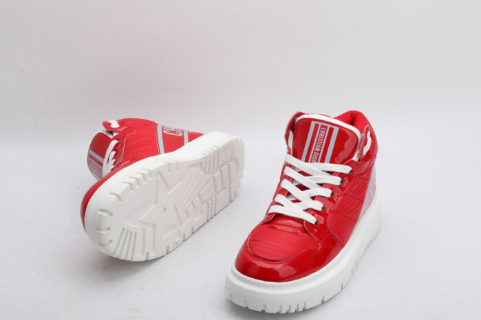 D designer sneaker