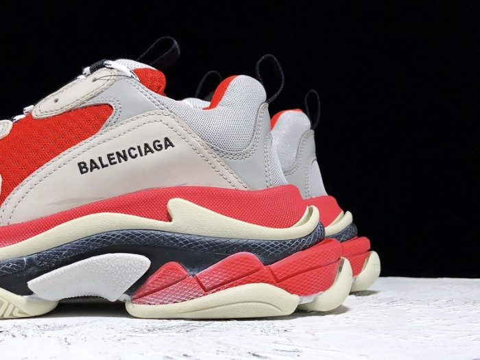 BALENCIAGE TRIPLE S TRAINER
