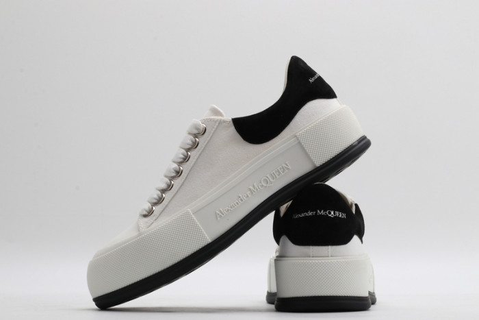 Alexander McQueen sole sneakers black
