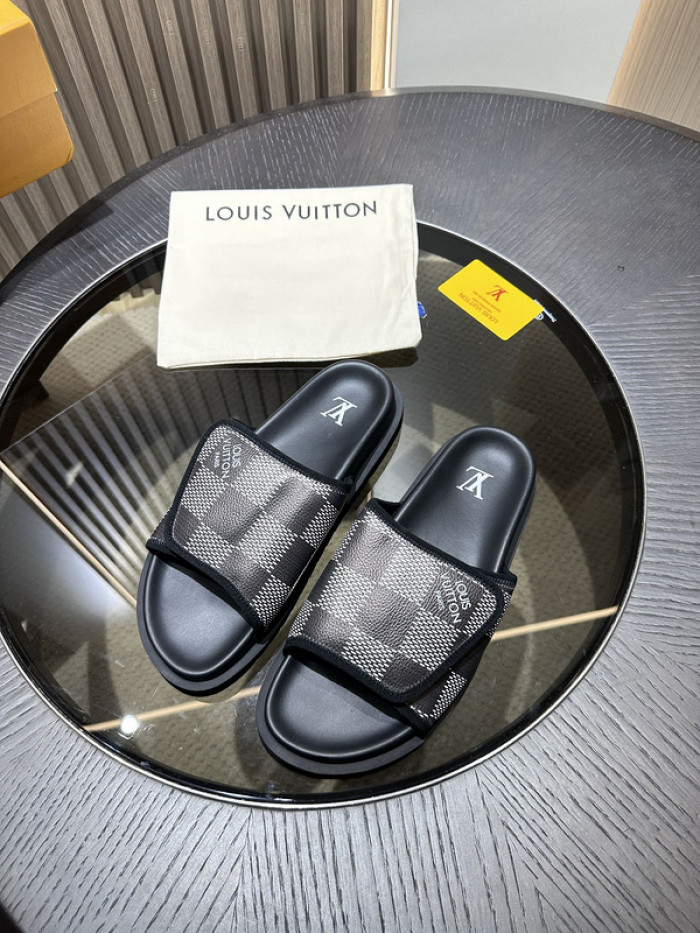 L&V SLIPPERS