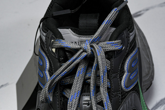 BLEN 10XL W2MV2 1143