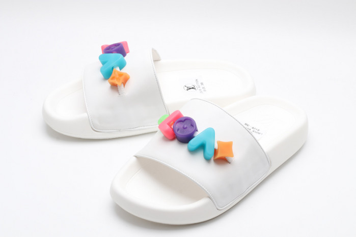 L&V SLIPPERS