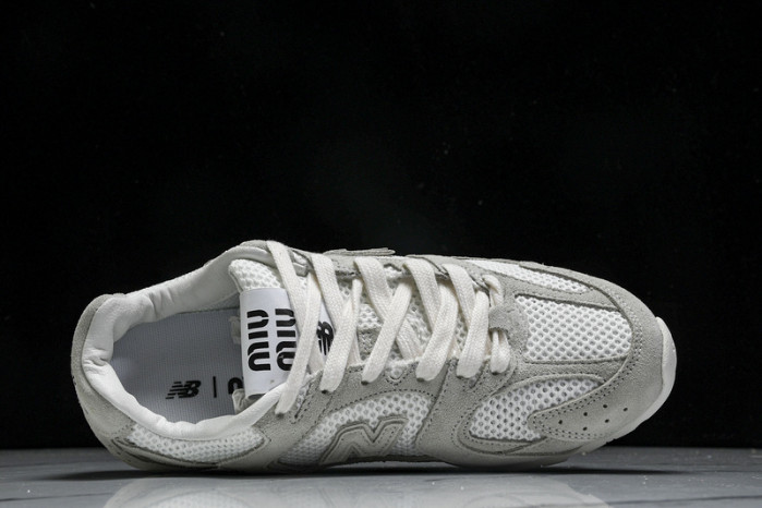 New Balance Miu
