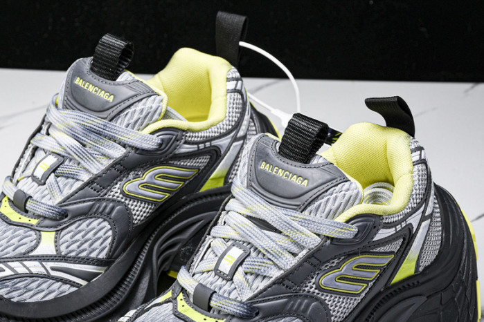 BLEN 10XL W2MV2 0511