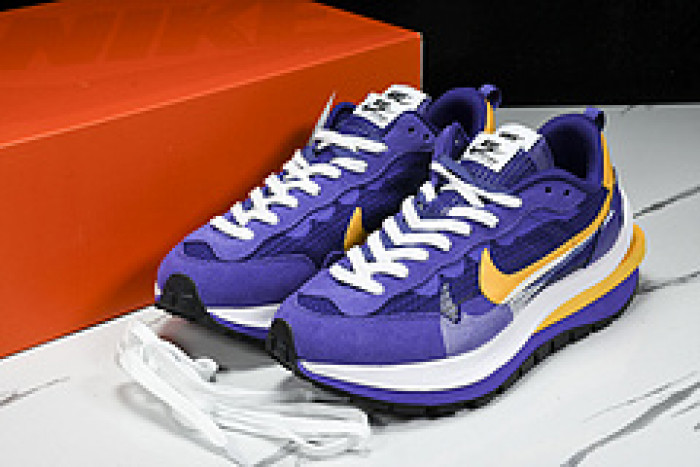 Sacai x Nk VaporWaffle 3.0 CV1363-103