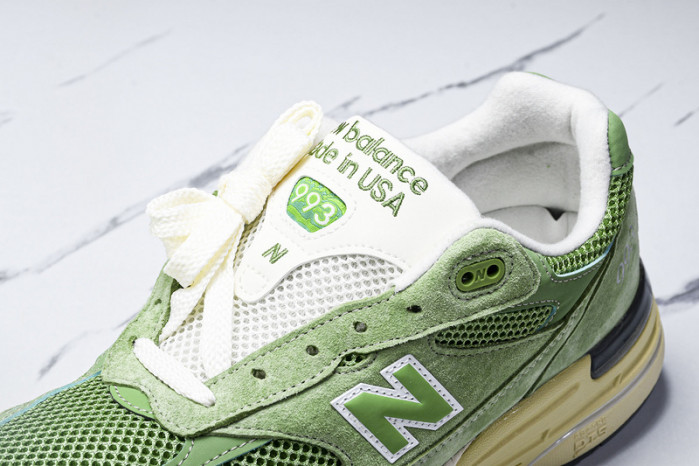 New Balance U993GW