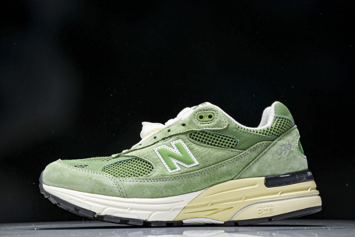 New Balance U993GW