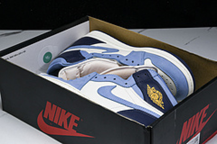 Air Jordan 1 High OG“First in Flight” FD2596-400