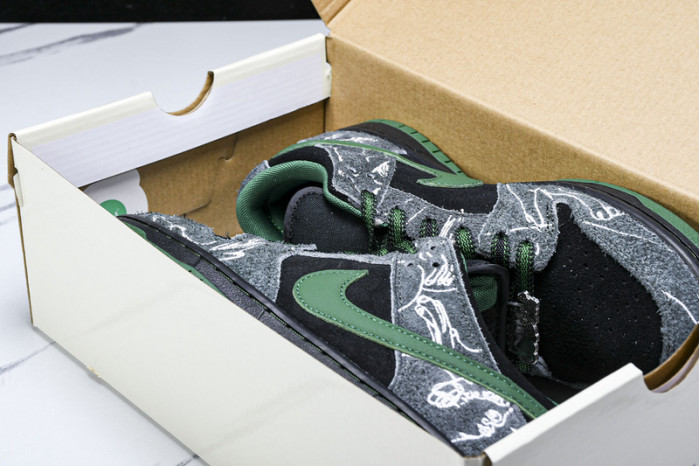 Skateboards x Nike SB Dunk Low HF7743-001