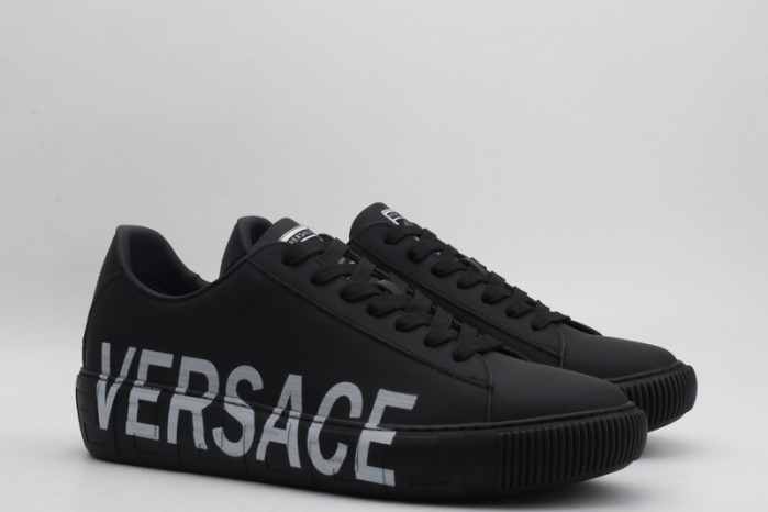 VER DESIGNER SNEAKERS