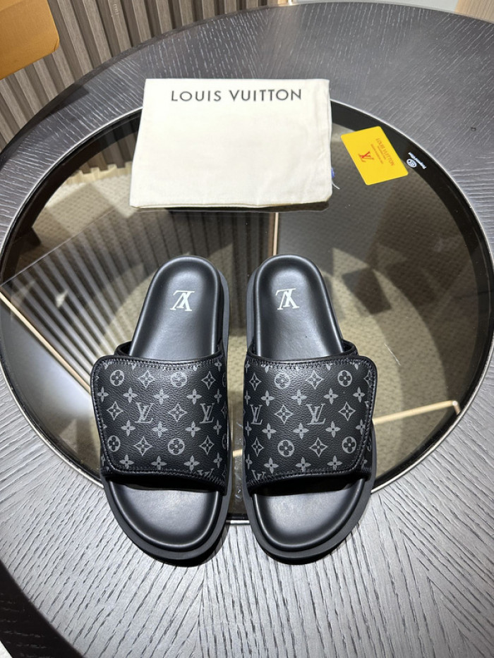 L&V SLIPPERS