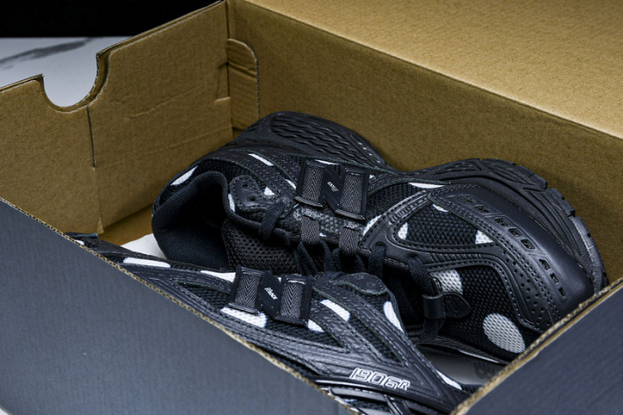 New Balance M1906RPB