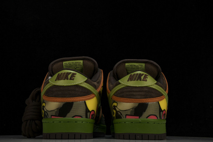 NK Dunk SB Low De La Soul 789841-332
