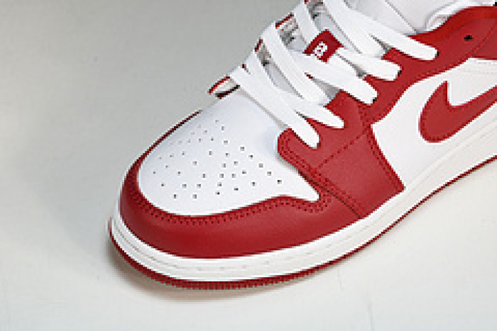 Air Jordan 1 Low GS“Gym Red” 553560-611
