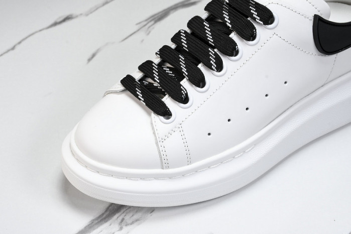 Alexander McQueen sneaker