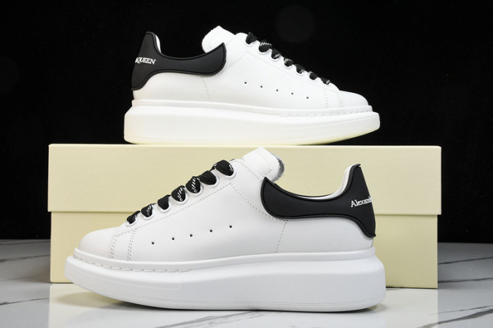 Alexander McQueen sneaker