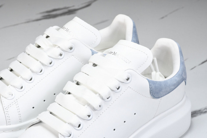 Alexander McQueen sneaker