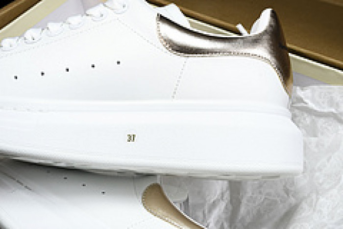 Alexander McQueen sneaker