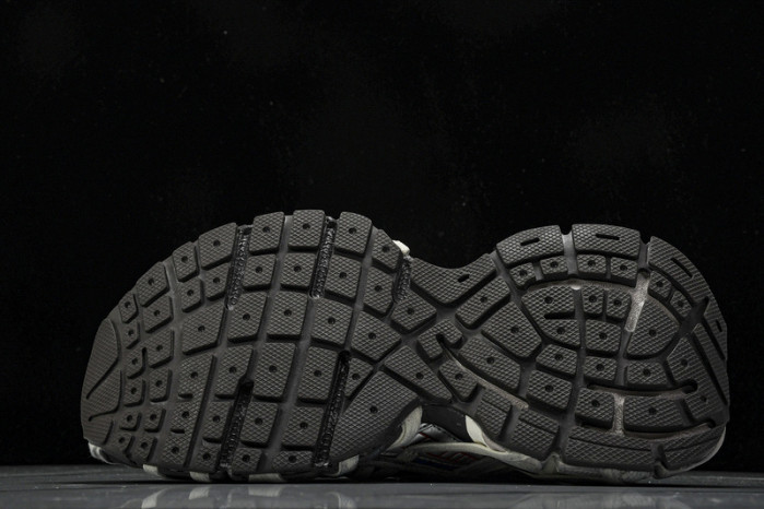 BLEN Phantom Sneaker 778698 W3XLL 0525