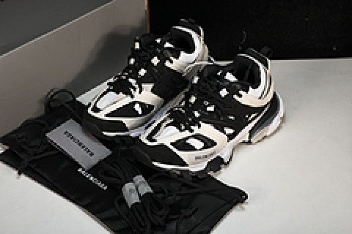 BLEN Track W3SU5-9791