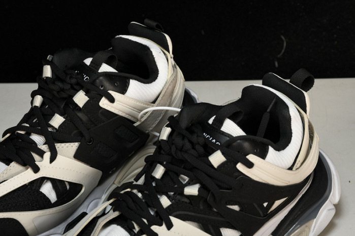 BLEN Track W3SU5-9791