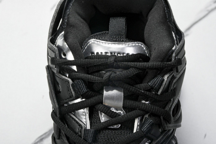 BLEN Track W2FSC 1081