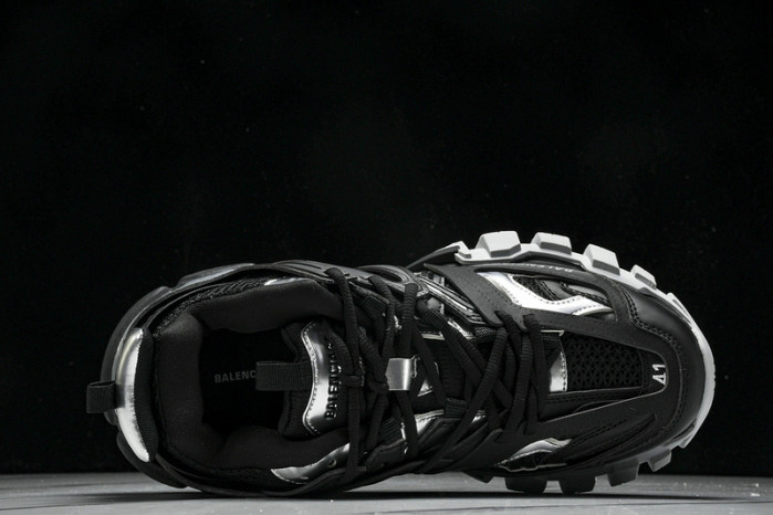 BLEN Track W2FSC 1081