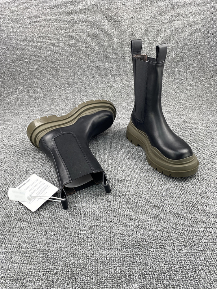 BOTTEGA VENETA SNEAKER