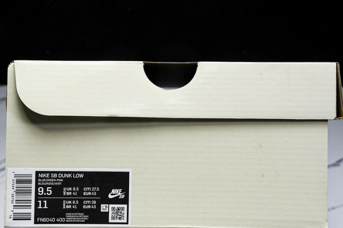 Verdy x Nike SB Dunk Low “Visty” FN6040-400