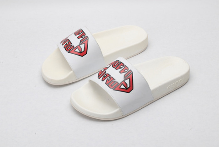 G DESIGNER SLIPPERS