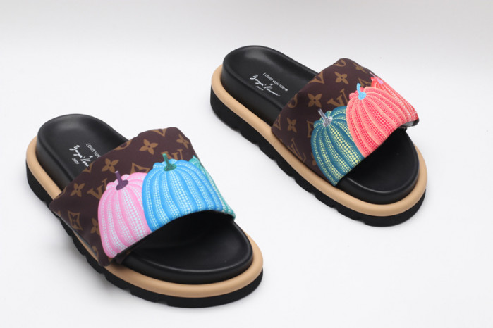 L&V SLIPPERS