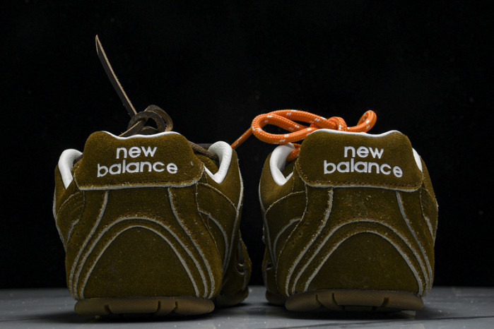 New Balance Miu