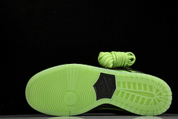 The Powerpuff Girls x NK Dunk SB Low FZ8319-300