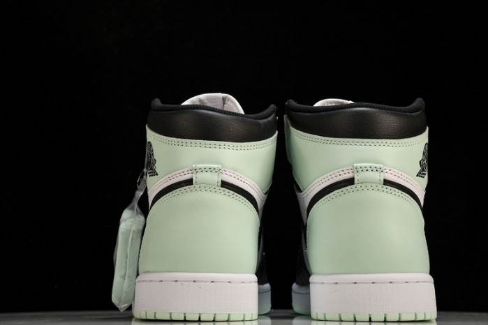 Air Jordan 1 Retro High OG NRG 61428 100