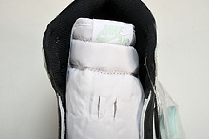 Air Jordan 1 Retro High OG NRG 61428 100