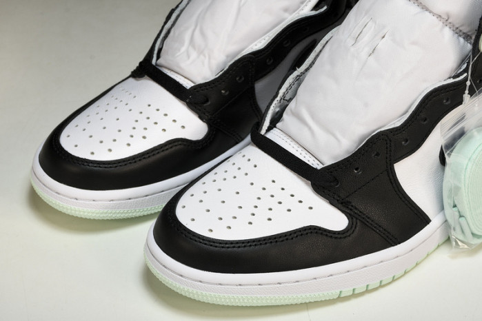 Air Jordan 1 Retro High OG NRG 61428 100