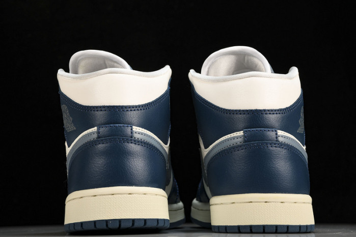 WMNS Air Jordan 1 Mid“Sky J French Blue” BQ6472-414