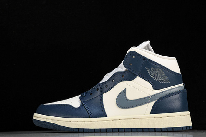 WMNS Air Jordan 1 Mid“Sky J French Blue” BQ6472-414