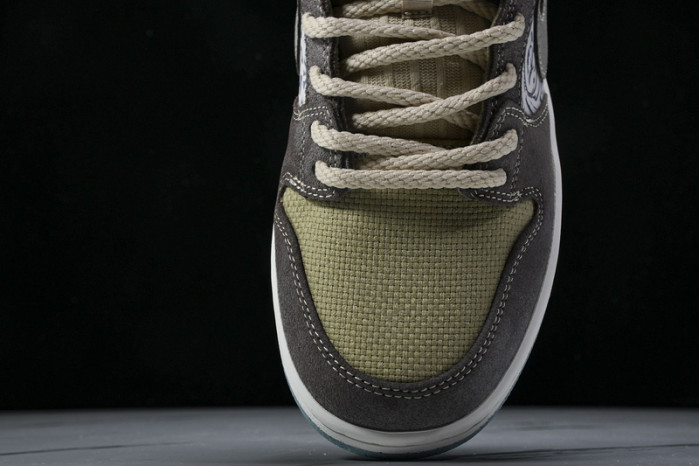 Nike SB Dunk Low “Big Money Savings” FZ3129-200