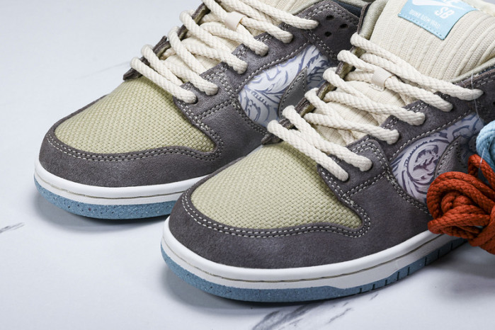 Nike SB Dunk Low “Big Money Savings” FZ3129-200