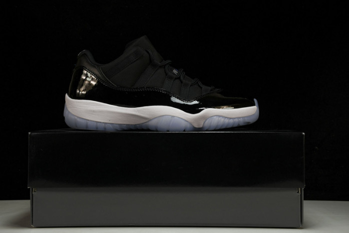 Air Jordan 11 Low "Space Jam" FV5104-004