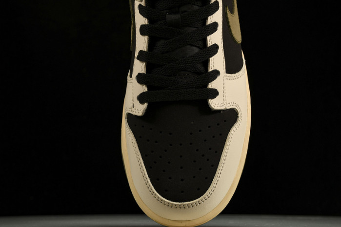 Nk Dunk Low SB 630358-106