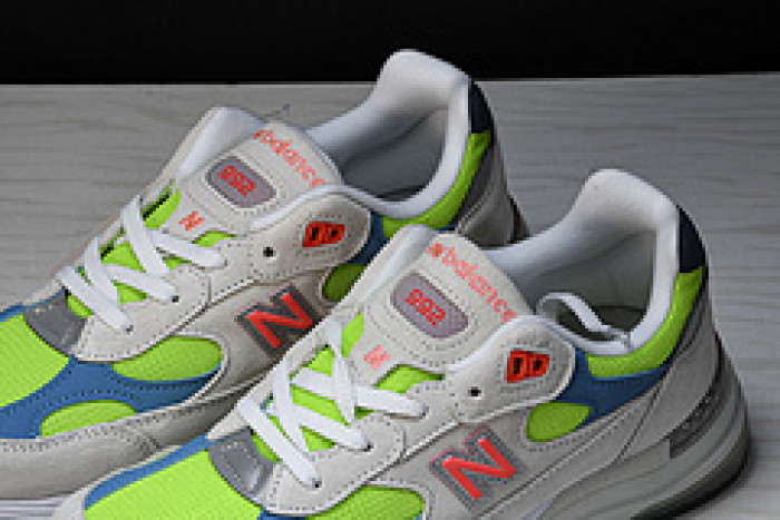 New Balance M992DA
