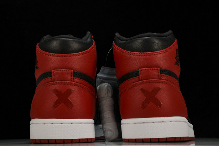 Air Jordan 1 banned 432001-001