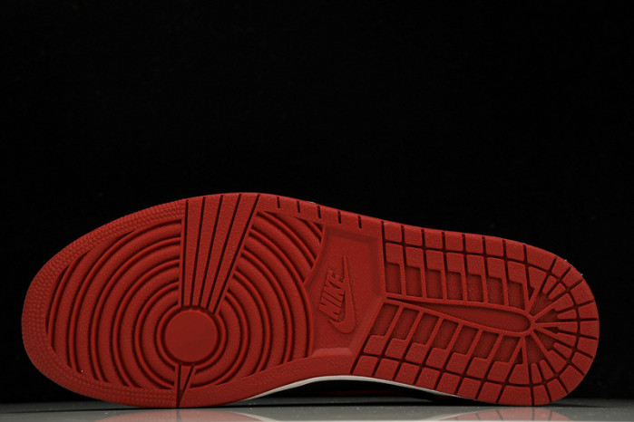 Air Jordan 1 banned 432001-001