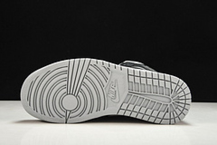 Air Jordan 1 Mid WMNS "Black/Grey" BQ6472-007